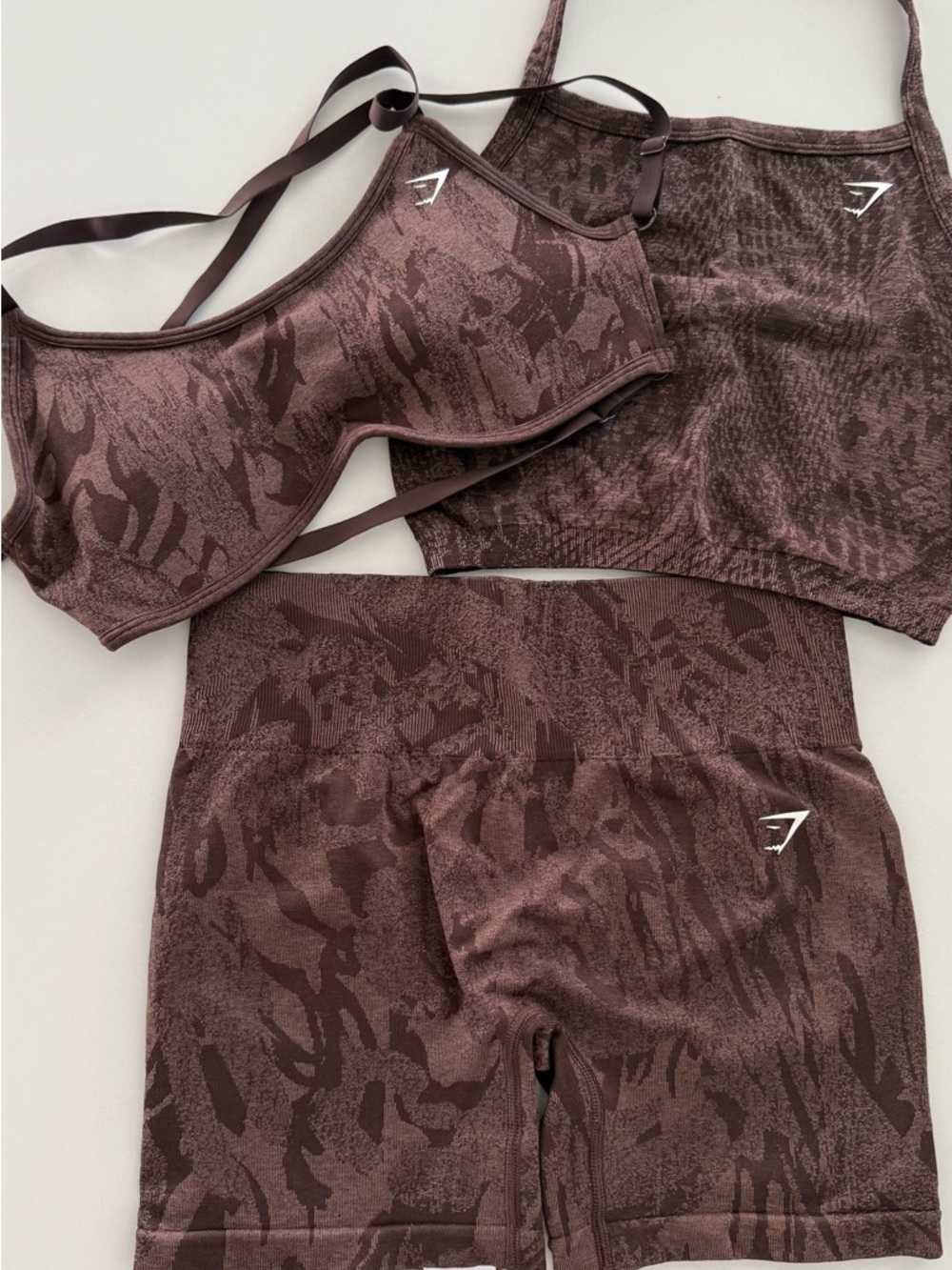 Gymshark Women’s Chocolate Brown Seamless 3-Piece Set